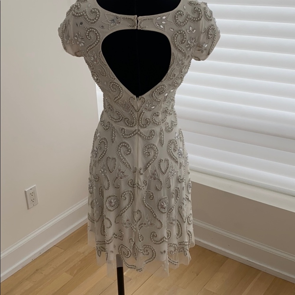 Dress - Picture 4 of 6